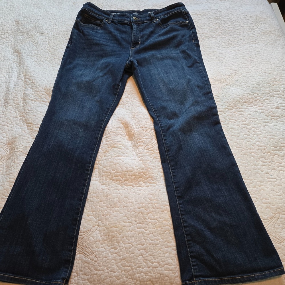 St John's Bay Bootcut Jeans Womens 16 Dark Wash Stretchy Denim High Rise